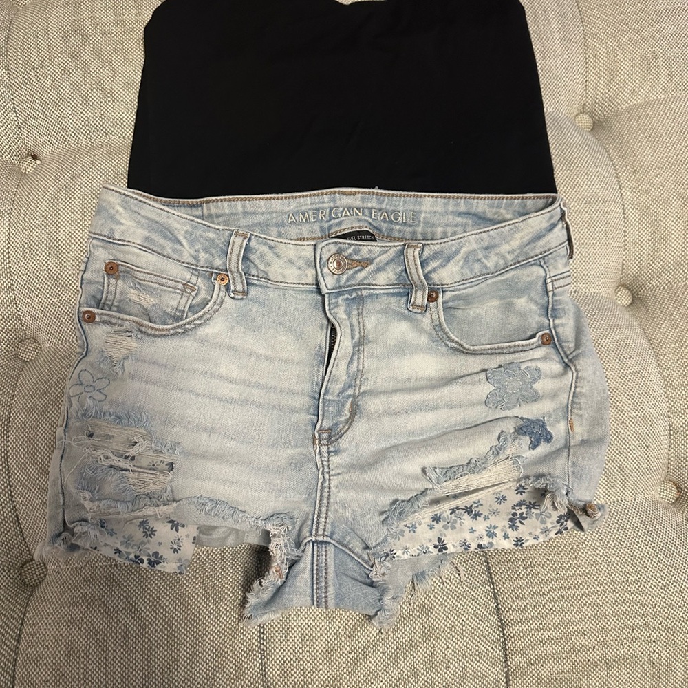American Eagle,Floral,Next Level Stretch ; High Rise Shortie/10